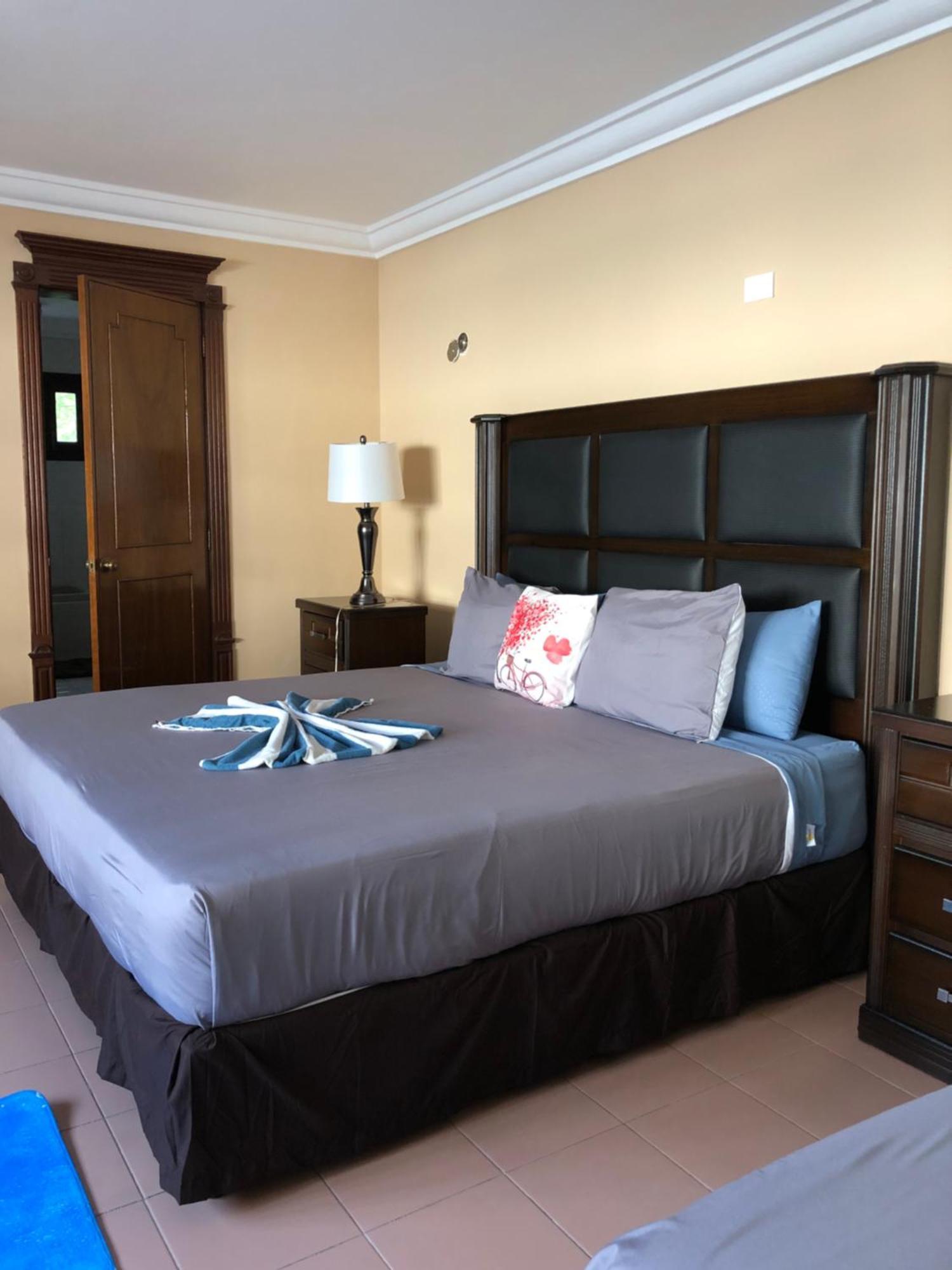 Hotel Boutique Villas Segovia Косумел Екстериор снимка