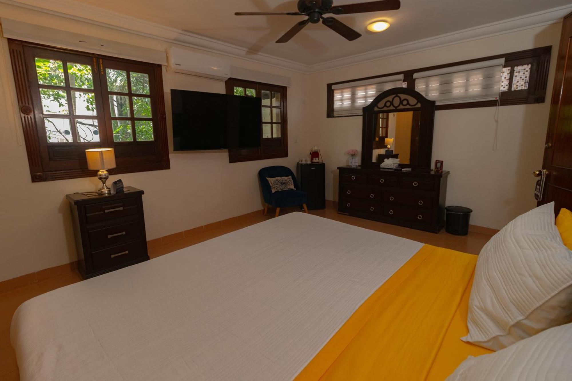 Hotel Boutique Villas Segovia Косумел Екстериор снимка