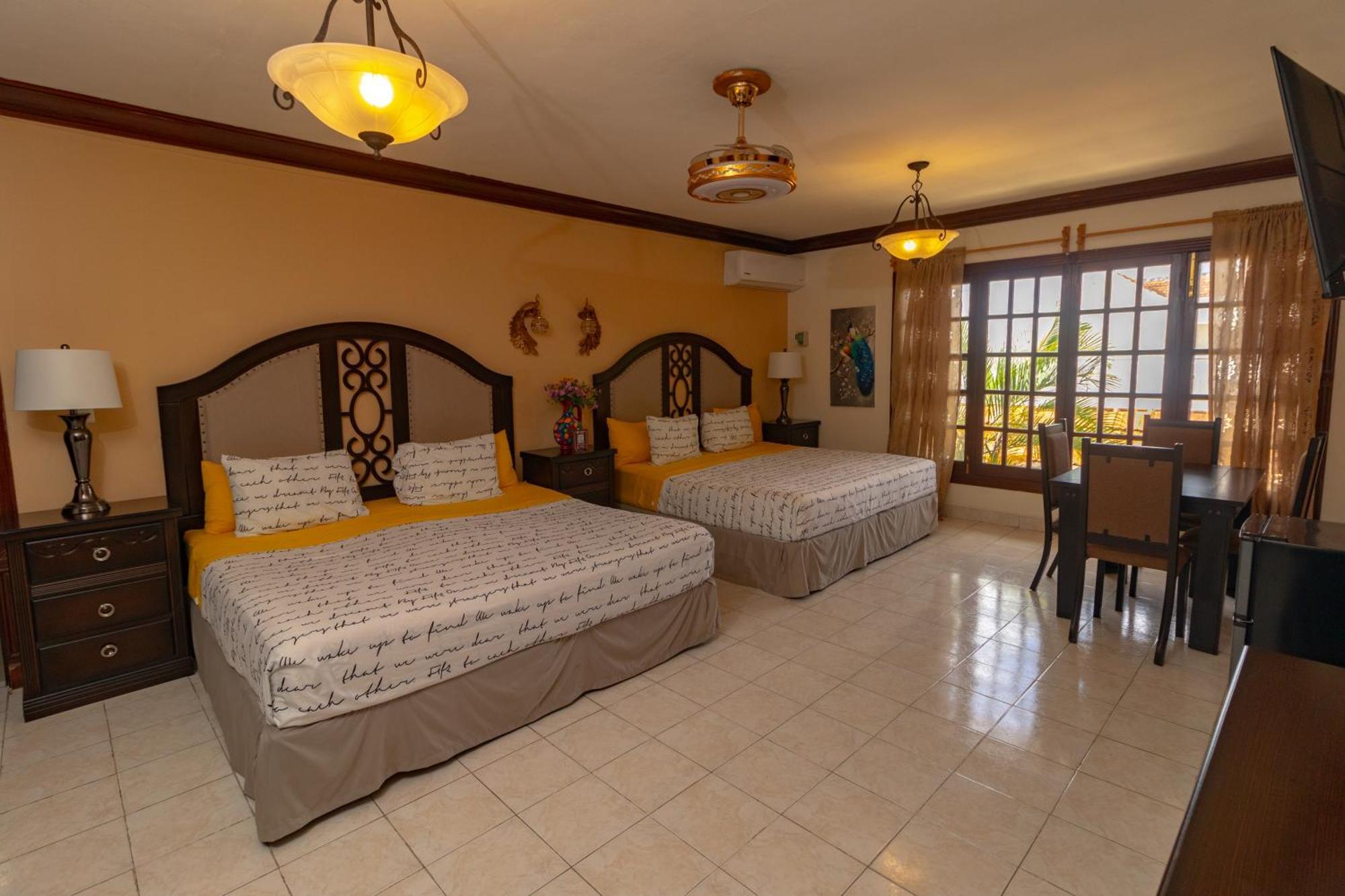 Hotel Boutique Villas Segovia Косумел Екстериор снимка